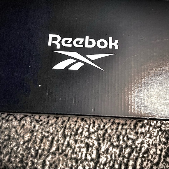 Reebok Unisex Childs 10 Classic Leather Sneakers - Picture 4 of 4